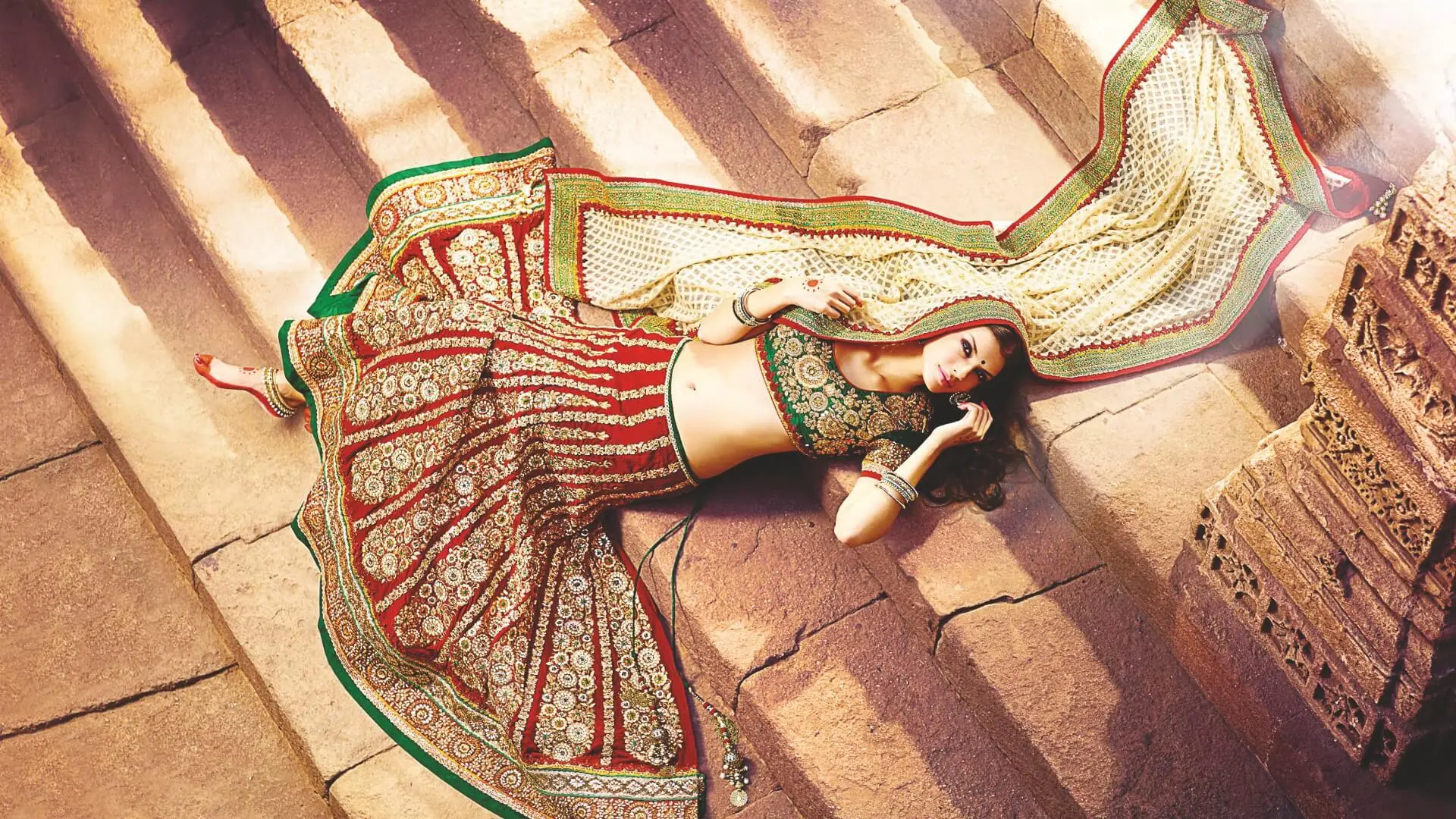 14-Inside banner - Textile 1920 x 1080
